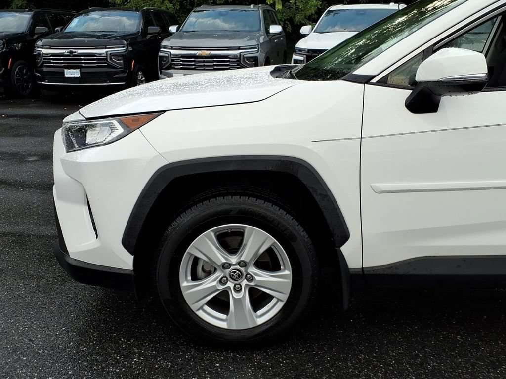 Used 2019 Toyota RAV4 XLE w/ All Weather Liner Package AWD/4WD image 7