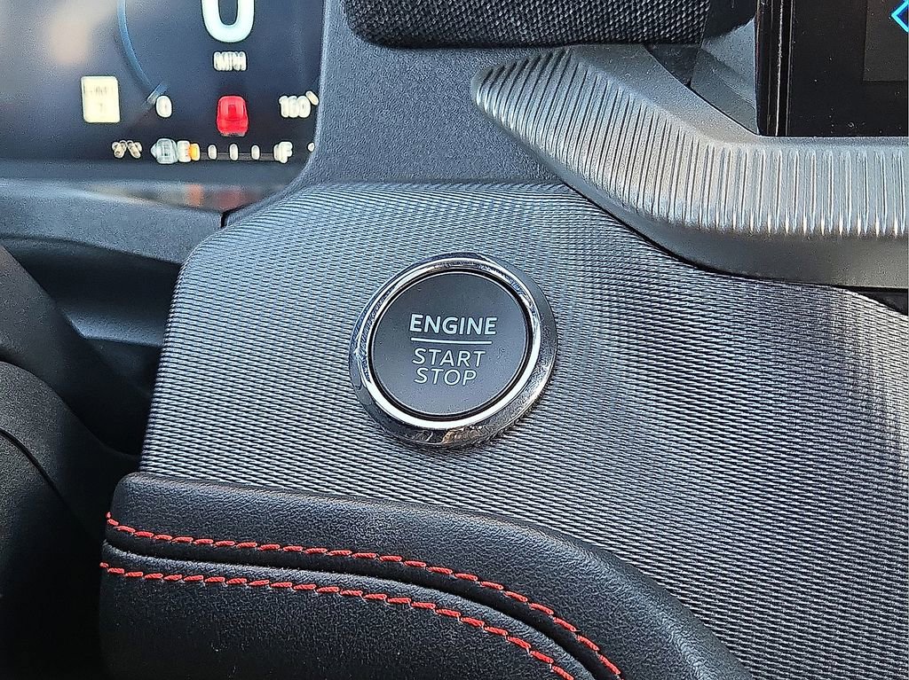 Used 2025 Ford Explorer ST image 32