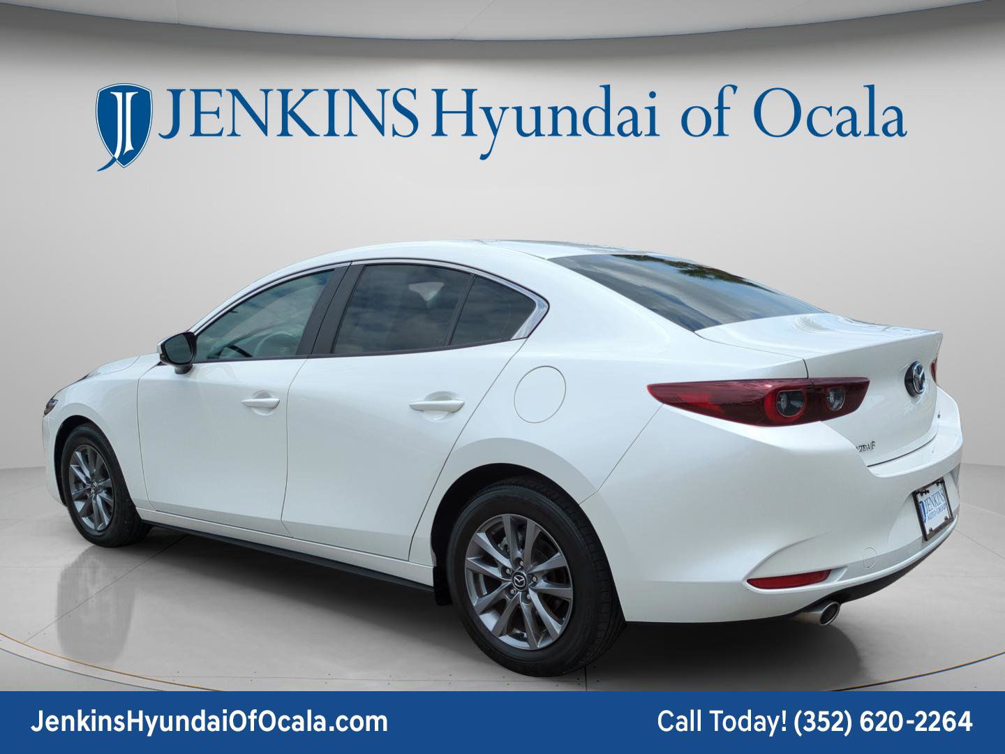Used 2024 MAZDA MAZDA3 s FWD image 5