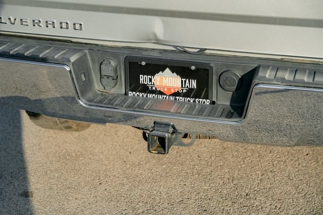 Used 2018 Chevrolet Silverado 1500 LT w/ All Star Edition AWD/4WD image 9