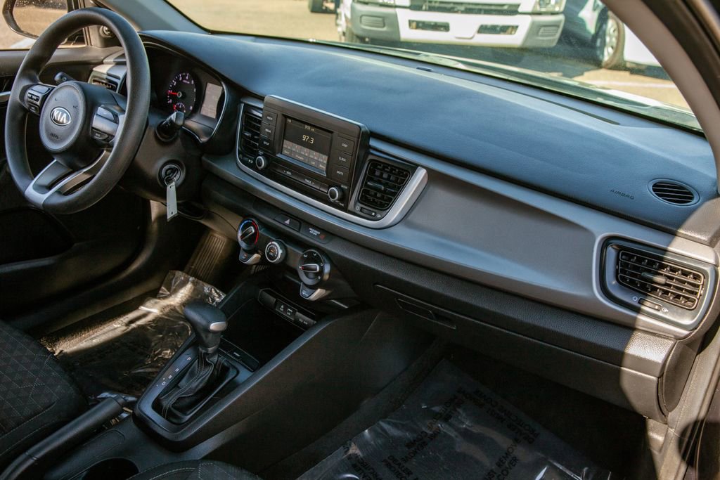 Used 2018 Kia Rio LX image 11