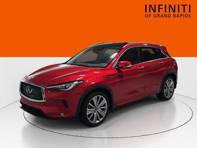 Used 2023 INFINITI QX50 Sensory AWD/4WD image 3