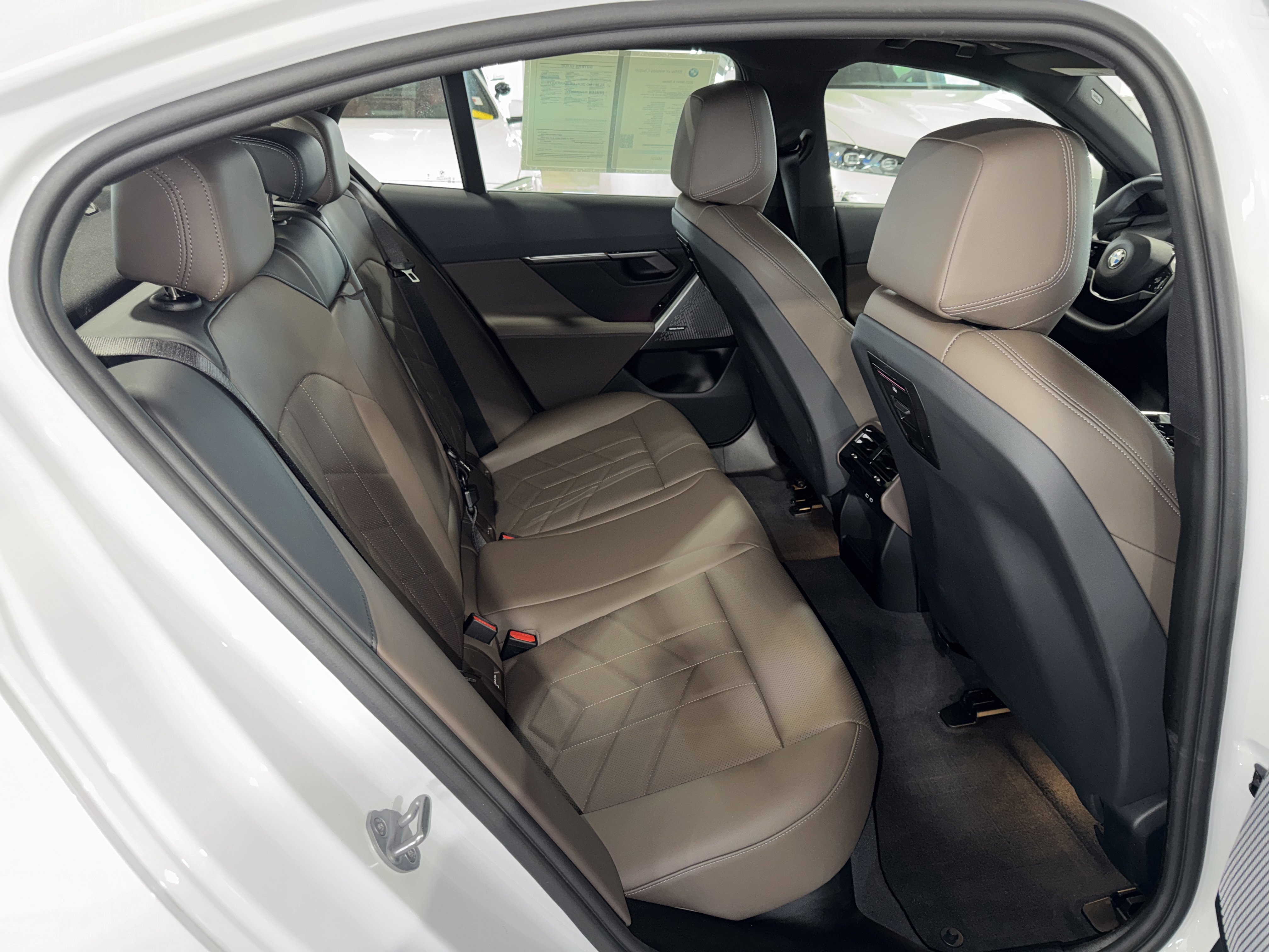 Certified 2025 BMW 530i xDrive w/ Premium Package image 12