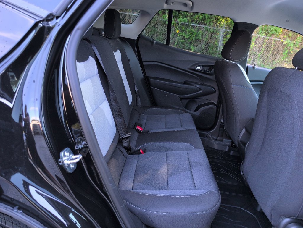 New 2026 Chevrolet Trax LS FWD image 31