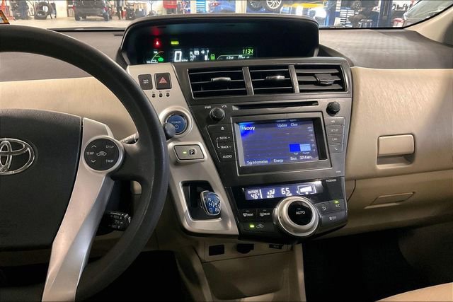 Used 2014 Toyota Prius V Two image 6