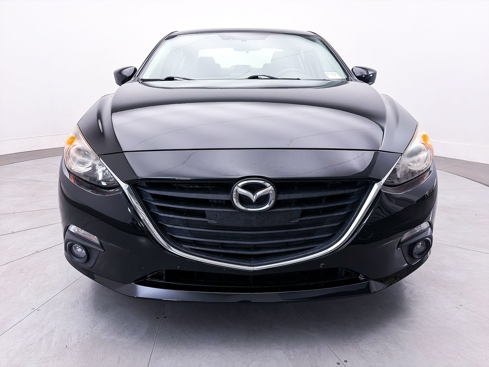 Used 2016 MAZDA MAZDA3 i Touring FWD image 2