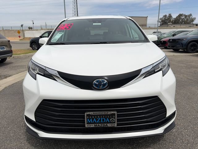 Used 2023 Toyota Sienna LE FWD image 8