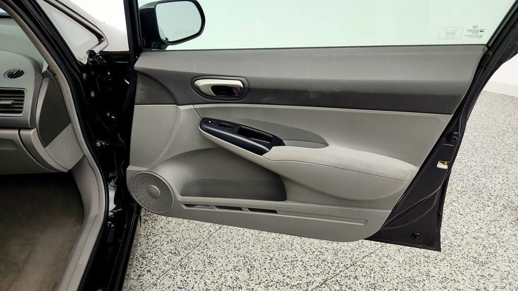 Used 2009 Honda Civic LX image 25