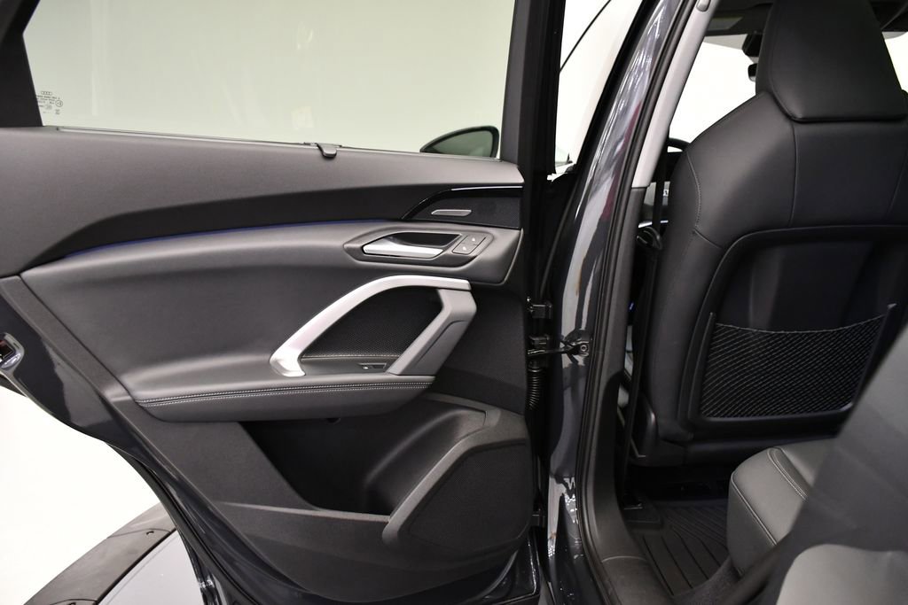 Used 2025 Audi Q5 Premium Plus w/ Premium Plus AWD/4WD image 38