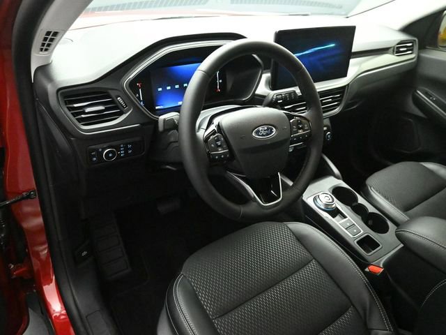 Used 2025 Ford Escape SE image 9