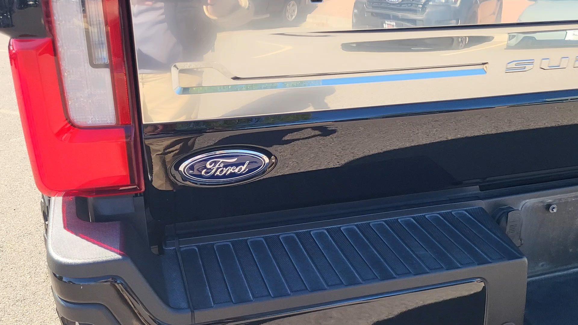 Used 2024 Ford F250 Platinum AWD/4WD image 38