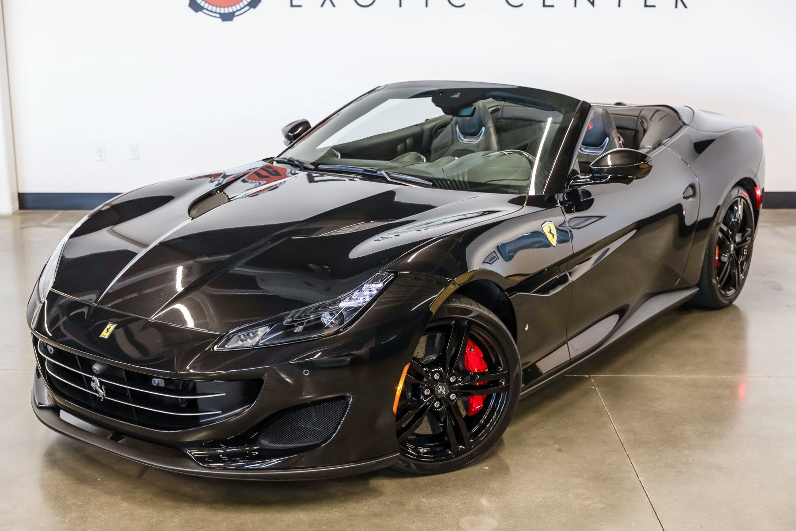 Used 2020 Ferrari Portofino RWD image 7