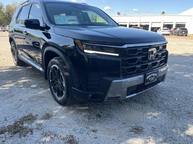 New 2026 Honda Pilot Touring image 3
