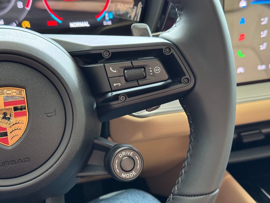 New 2026 Porsche Cayenne Coupe AWD/4WD image 29