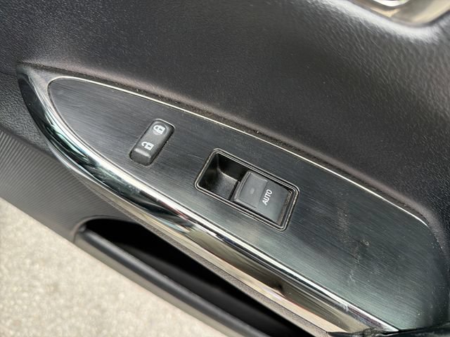 Used 2016 Toyota Avalon XLE FWD image 24