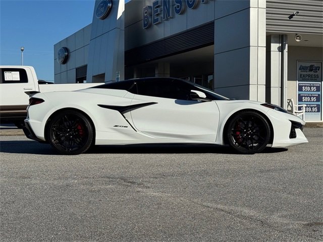 Used 2025 Chevrolet Corvette Z06 w/ Battery Protection Package image 2