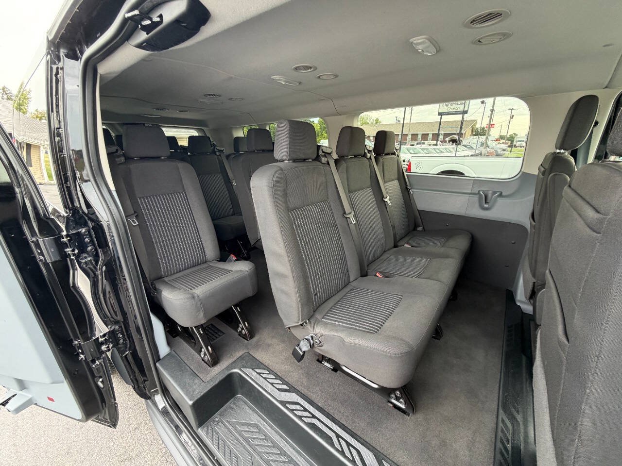 Used 2018 Ford Transit 350 XL RWD image 19