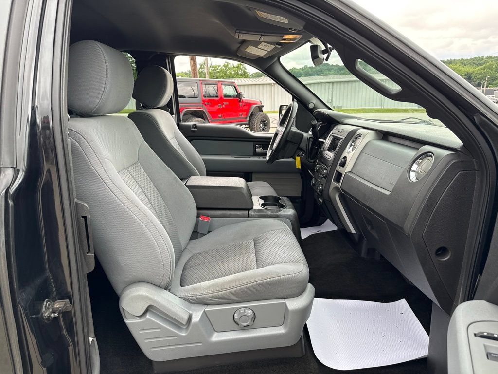 Used 2014 Ford F150 XLT w/ Equipment Group 302A Luxury AWD/4WD image 38