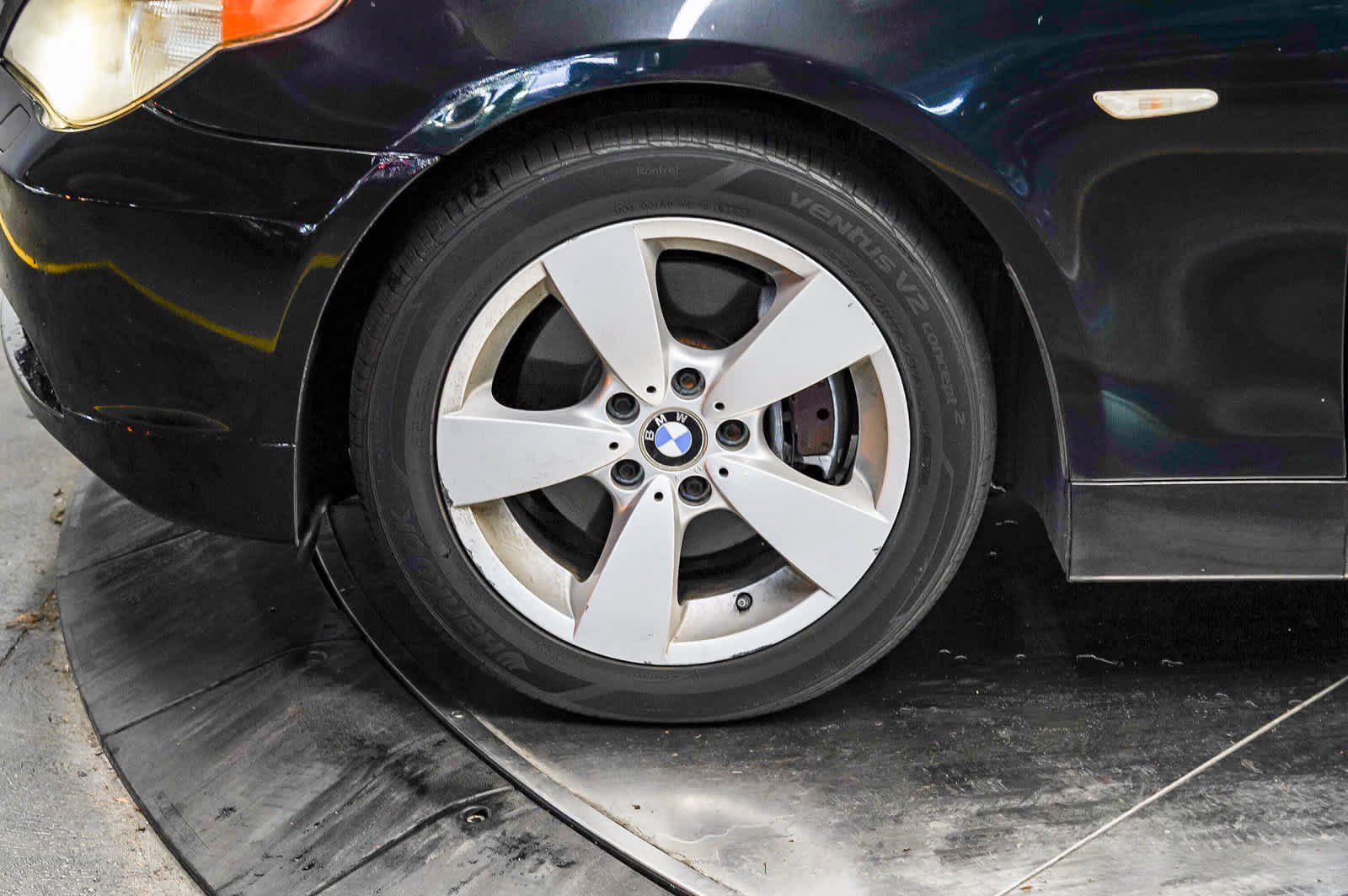 Used 2007 BMW 530xi Sedan AWD/4WD image 9
