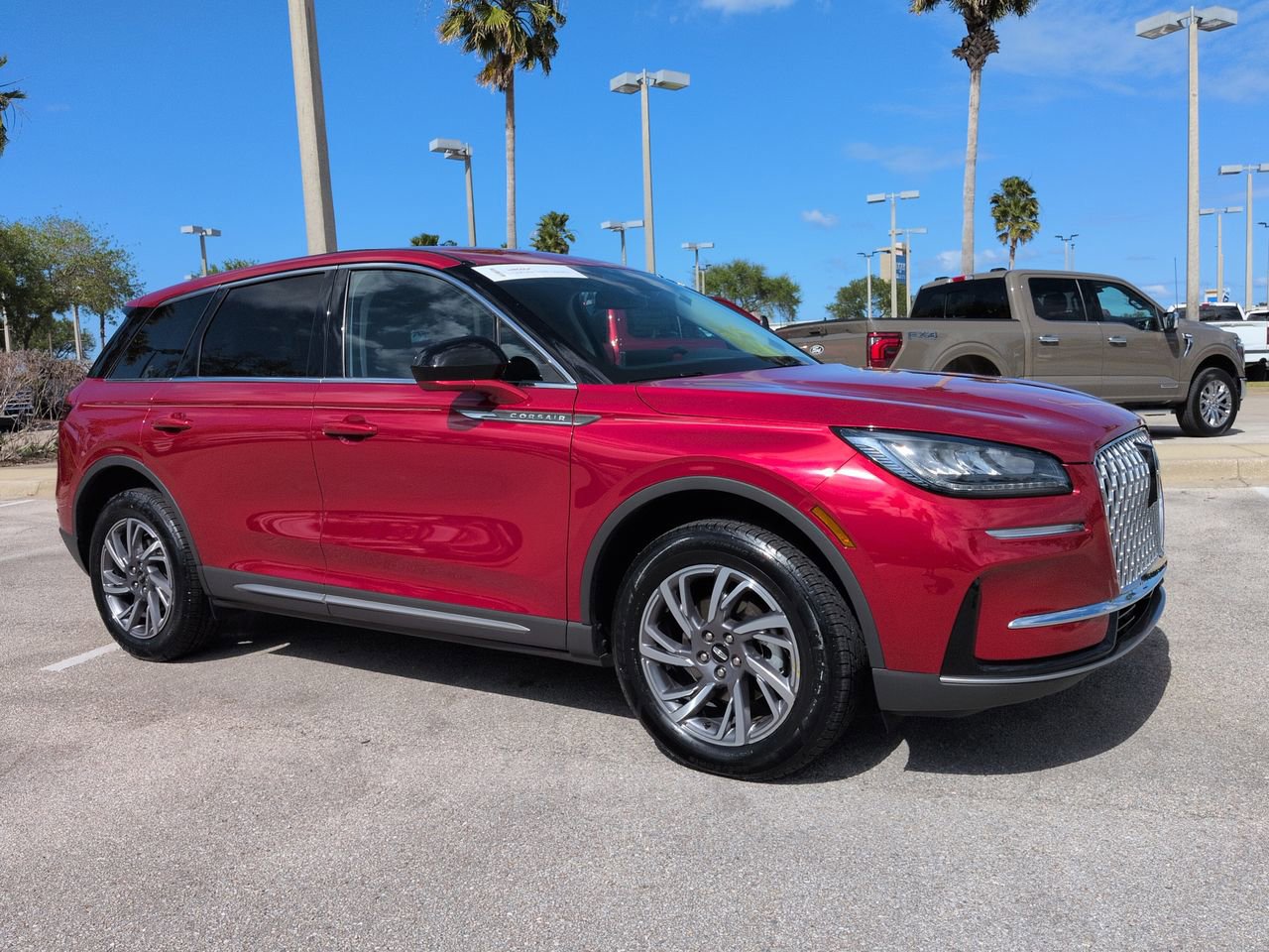 Certified 2023 Lincoln Corsair FWD image 2