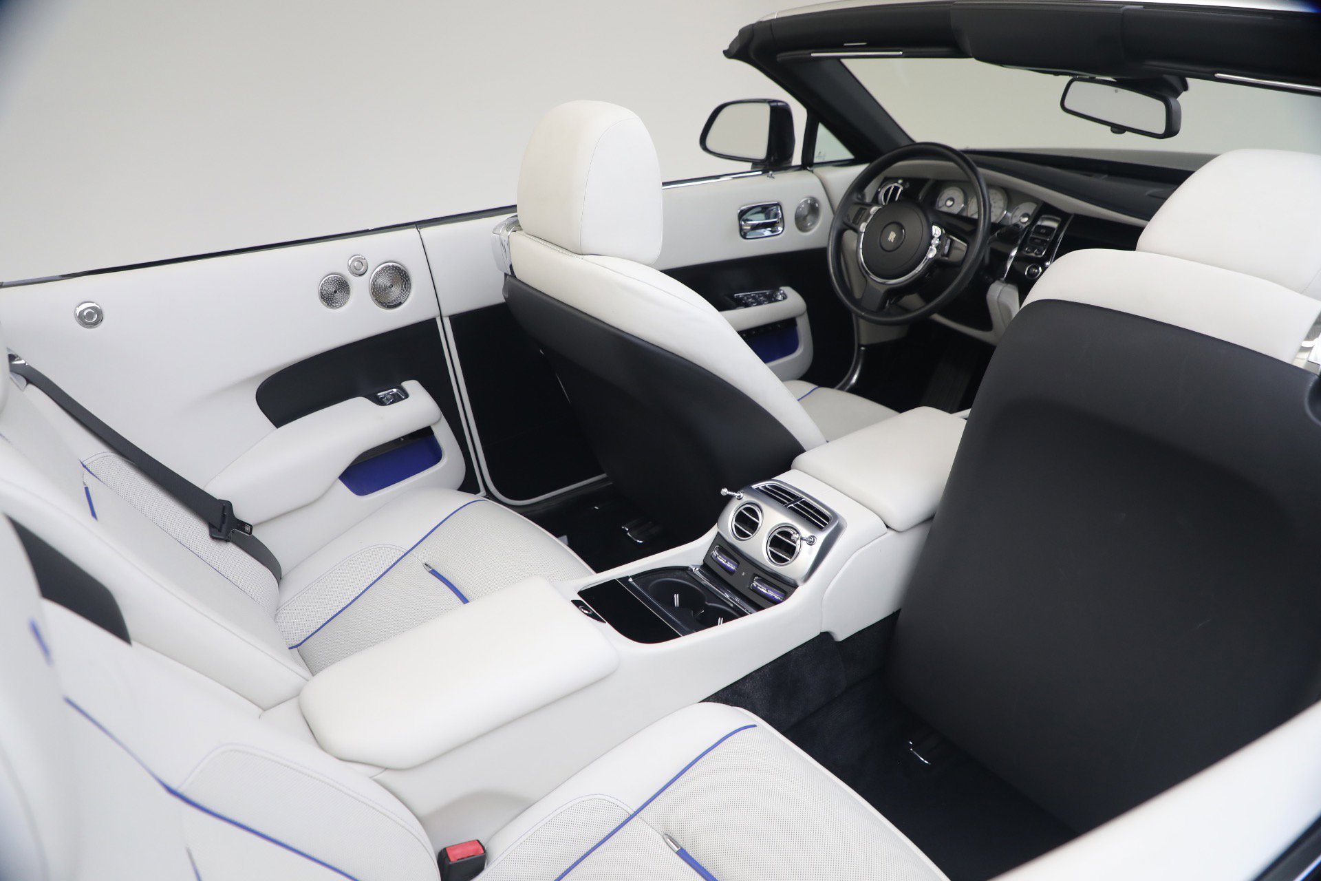 Certified 2017 Rolls-Royce Dawn image 37