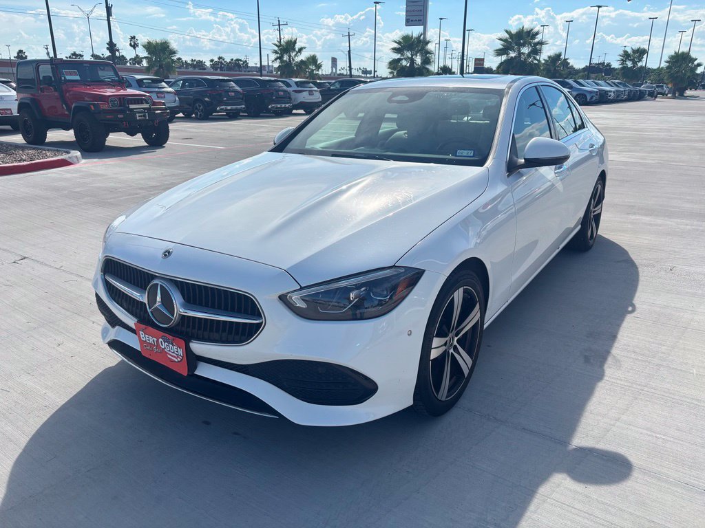 Used 2024 Mercedes-Benz C 300 Sedan image 3