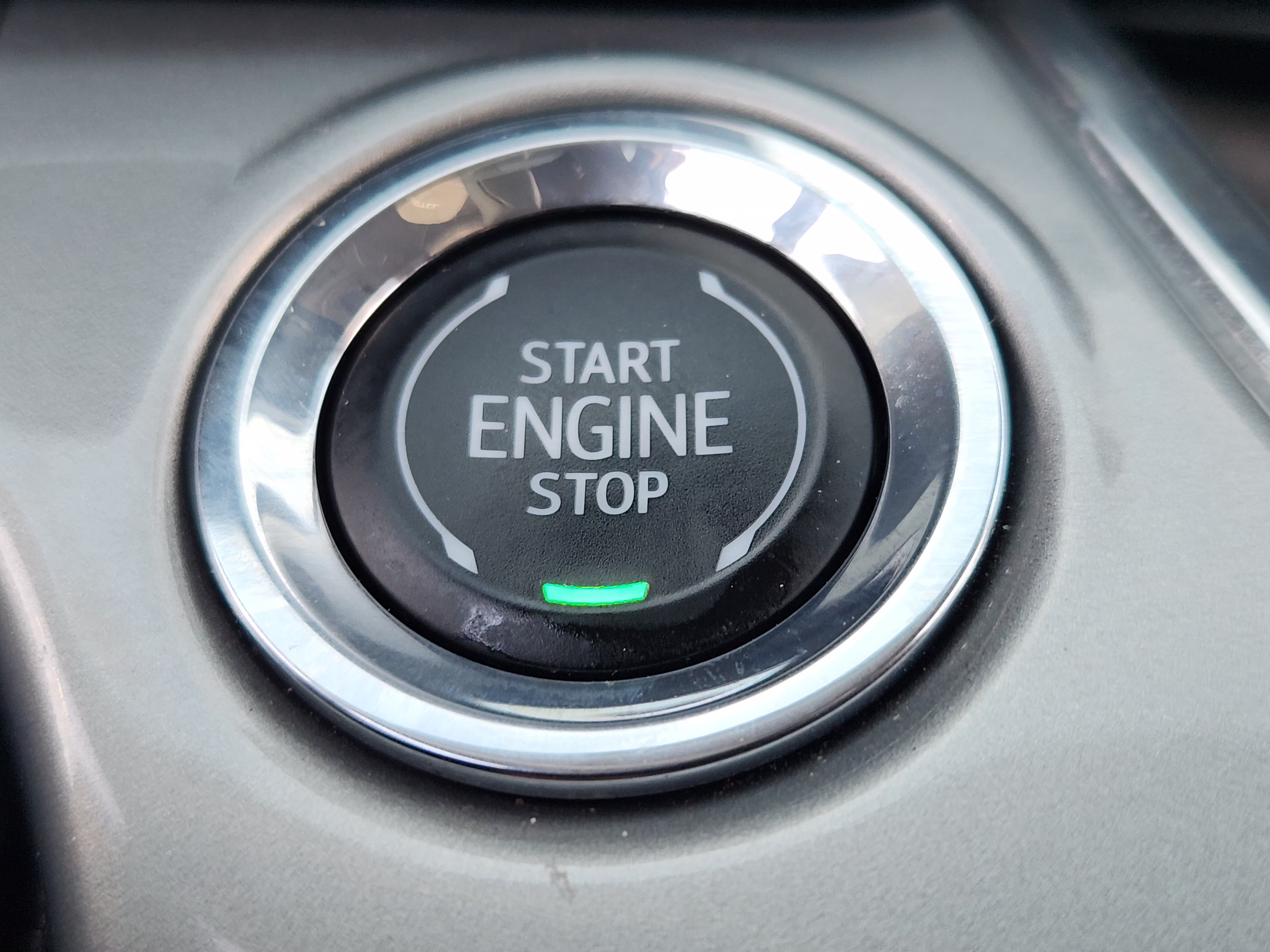 Used 2025 Chevrolet Trax LT FWD image 22