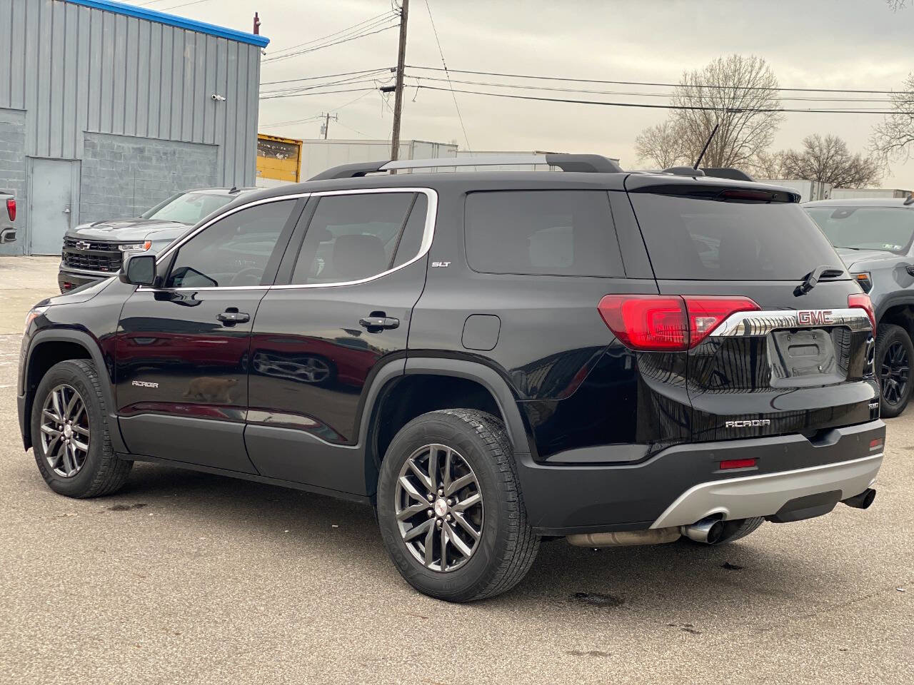 Used 2018 GMC Acadia SLT image 3