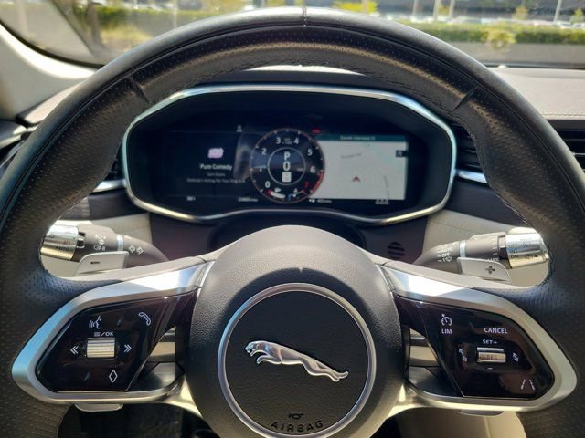 Used 2021 Jaguar F-PACE R-Dynamic S image 22