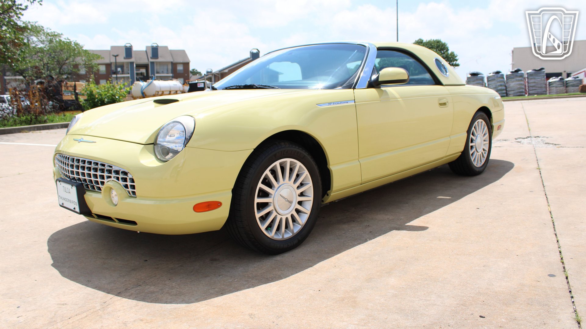 Used 2005 Ford Thunderbird RWD image 27