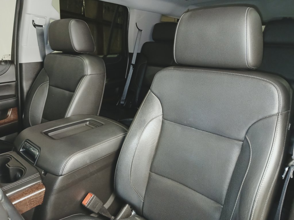 Used 2018 GMC Yukon SLT w/ Premium Edition AWD/4WD image 10