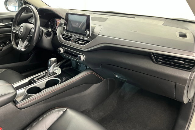 Used 2023 Nissan Altima 2.5 SR image 23