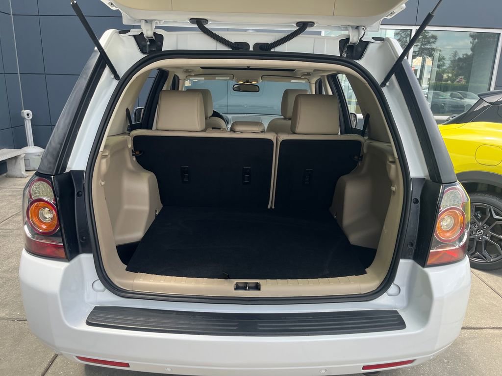 Used 2014 Land Rover LR2 AWD/4WD image 28