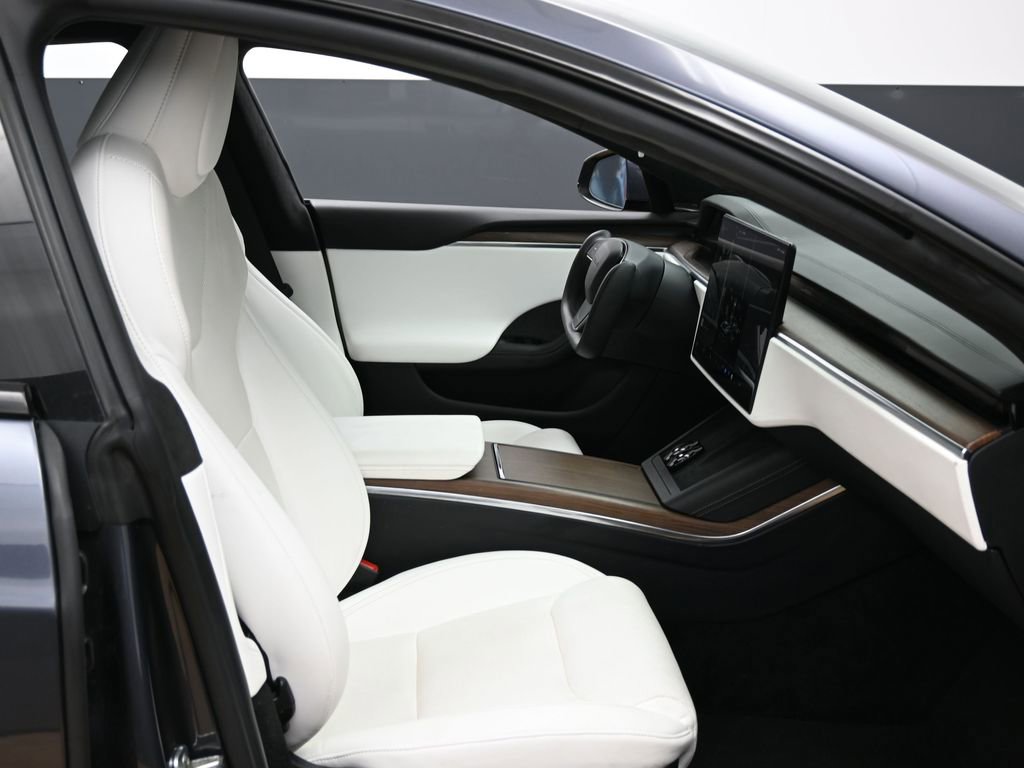 Used 2022 Tesla Model S image 41