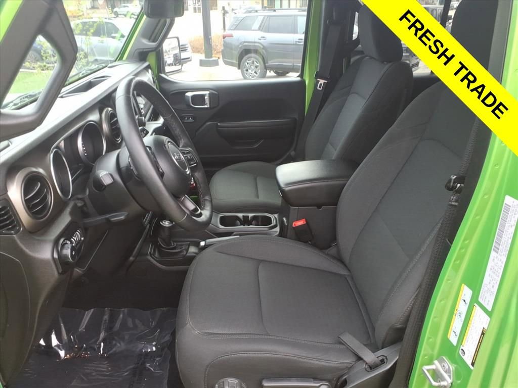 Used 2018 Jeep Wrangler Unlimited Sport S image 24