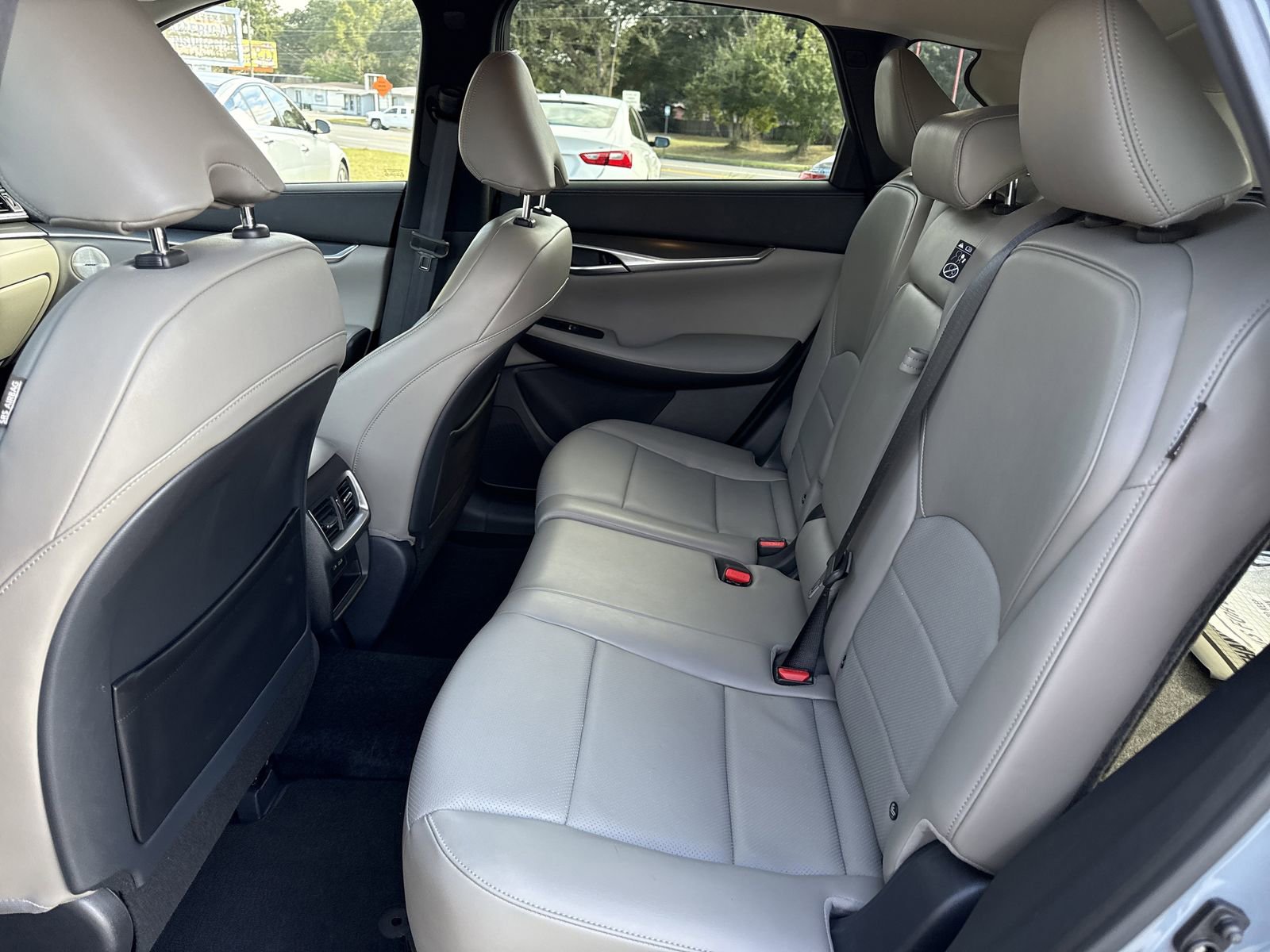 Used 2025 INFINITI QX50 Luxe image 10