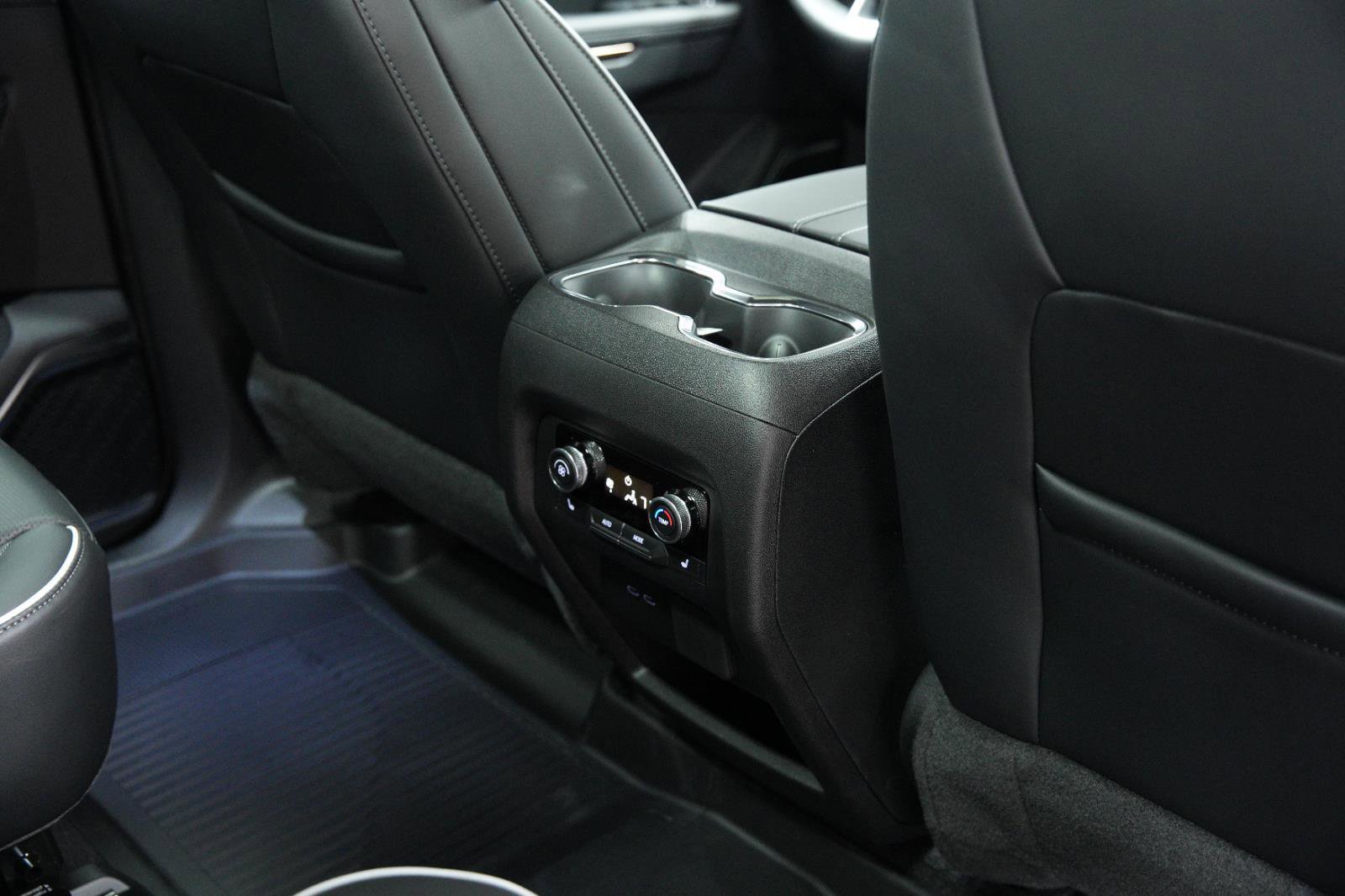 New 2026 Buick Enclave Avenir w/ Super Cruise Package image 14