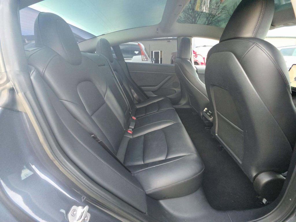 Used 2023 Tesla Model 3 Standard Range image 14