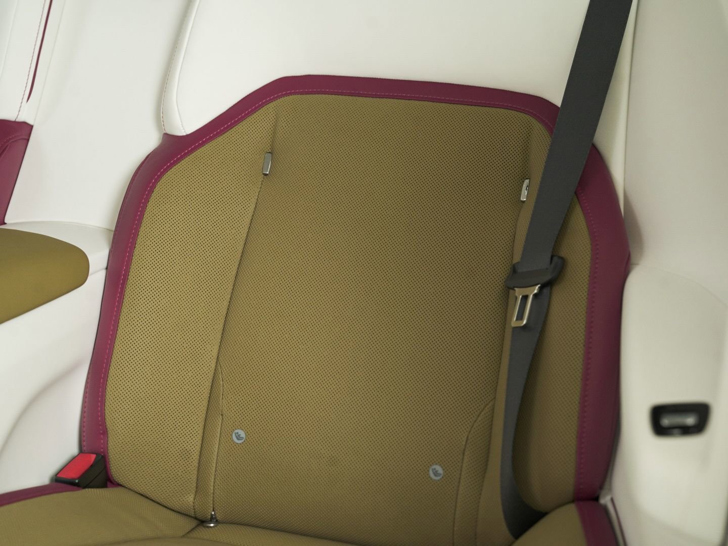 Certified 2024 Rolls-Royce Spectre w/ Spectre Launch Package image 33