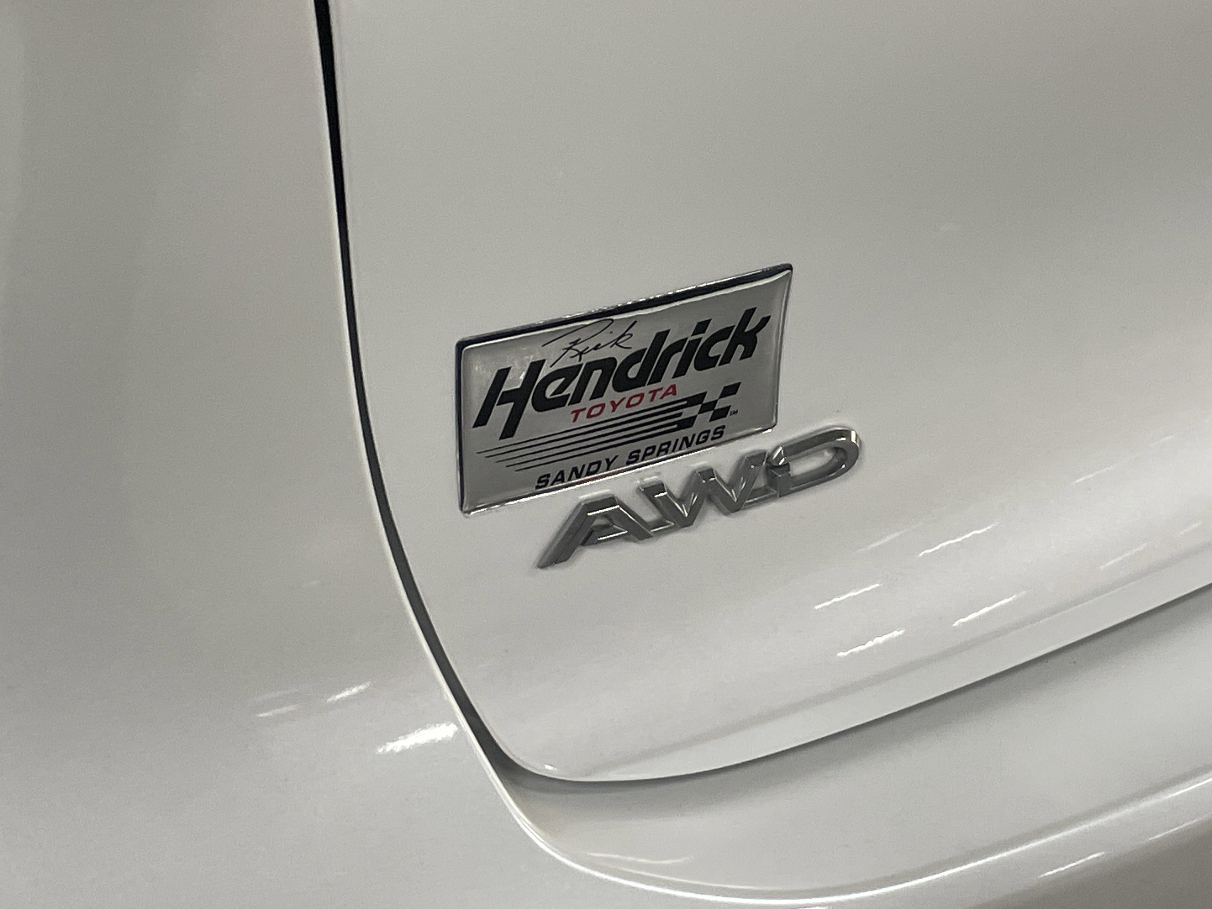 Used 2023 Toyota Crown Limited image 33