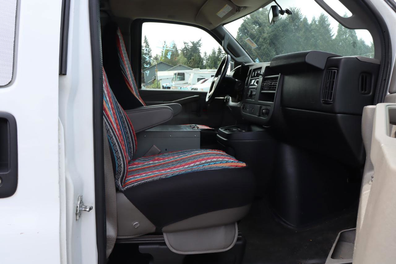 Used 2016 GMC Savana 3500 RWD image 7