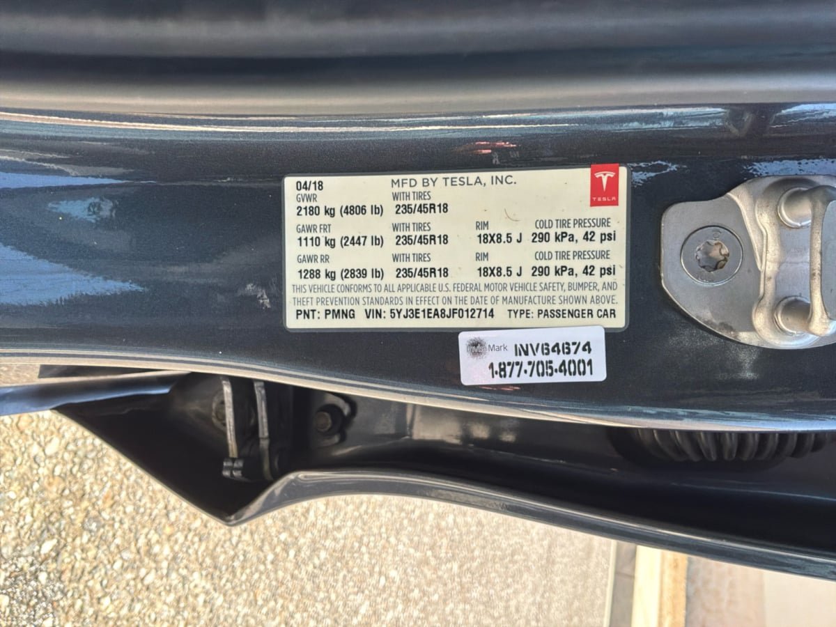 Used 2018 Tesla Model 3 Long Range RWD image 22