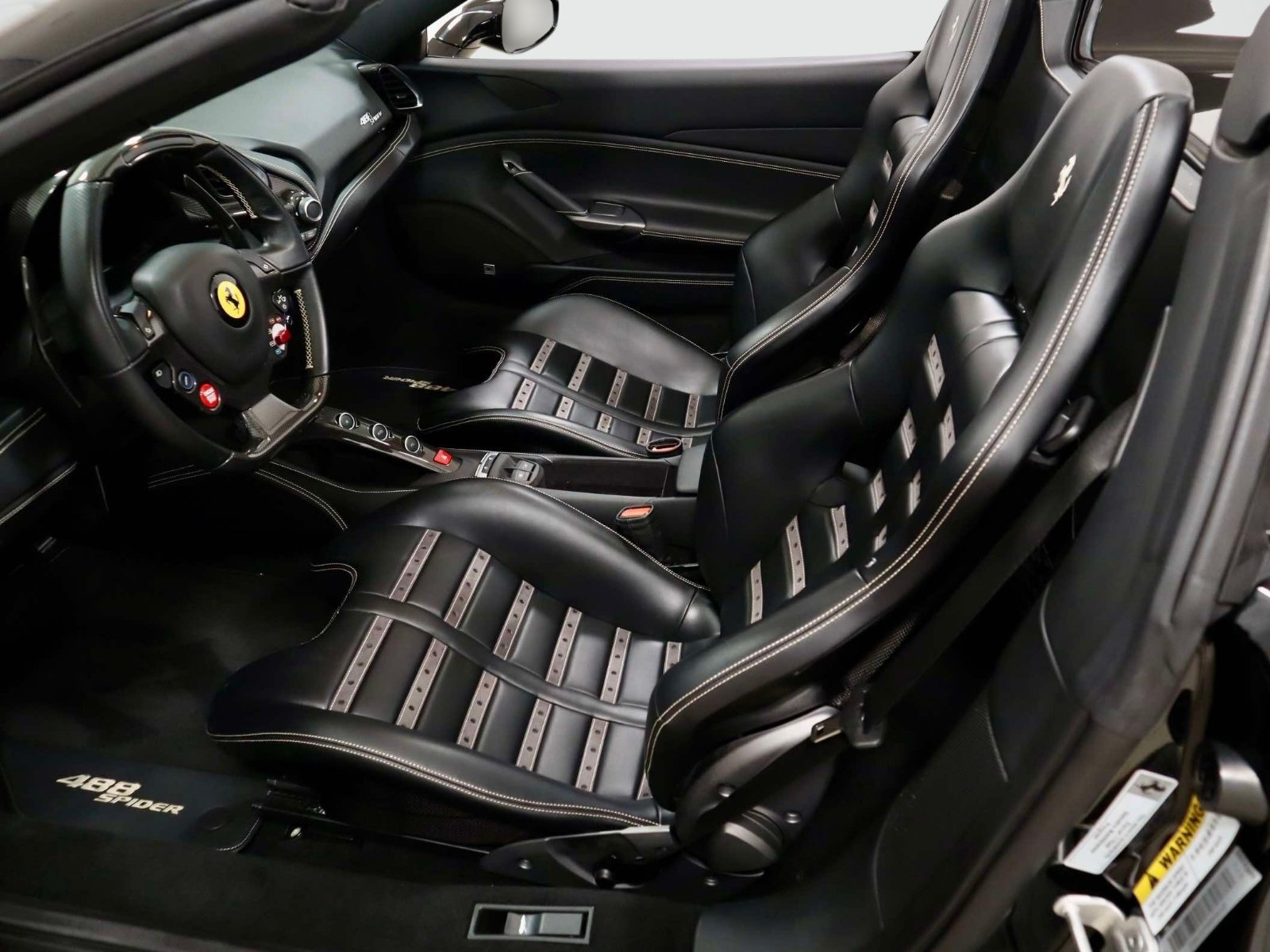 Used 2018 Ferrari 488 Spider RWD image 19