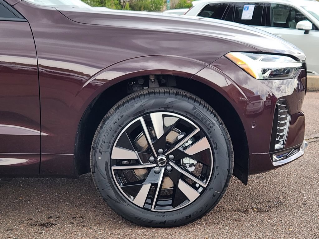 New 2026 Volvo XC60 B5 Plus w/ Protection Package Premier AWD/4WD image 29