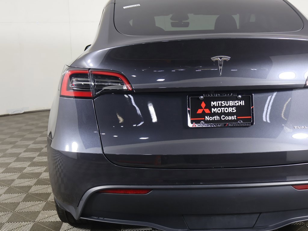 Used 2024 Tesla Model Y Long Range image 16