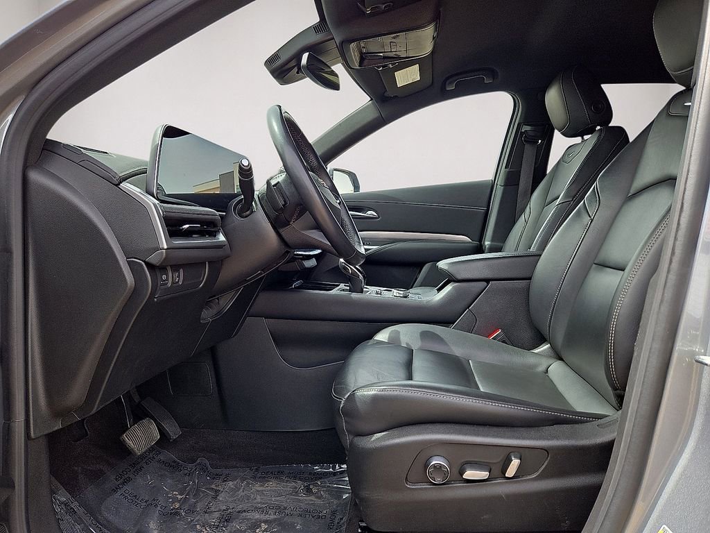 Used 2024 Cadillac XT4 Premium Luxury AWD/4WD image 23