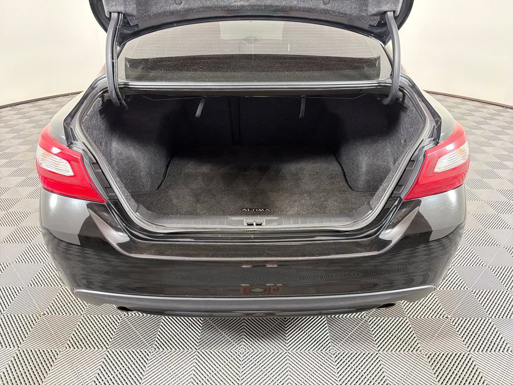 Used 2018 Nissan Altima 2.5 SV FWD image 23