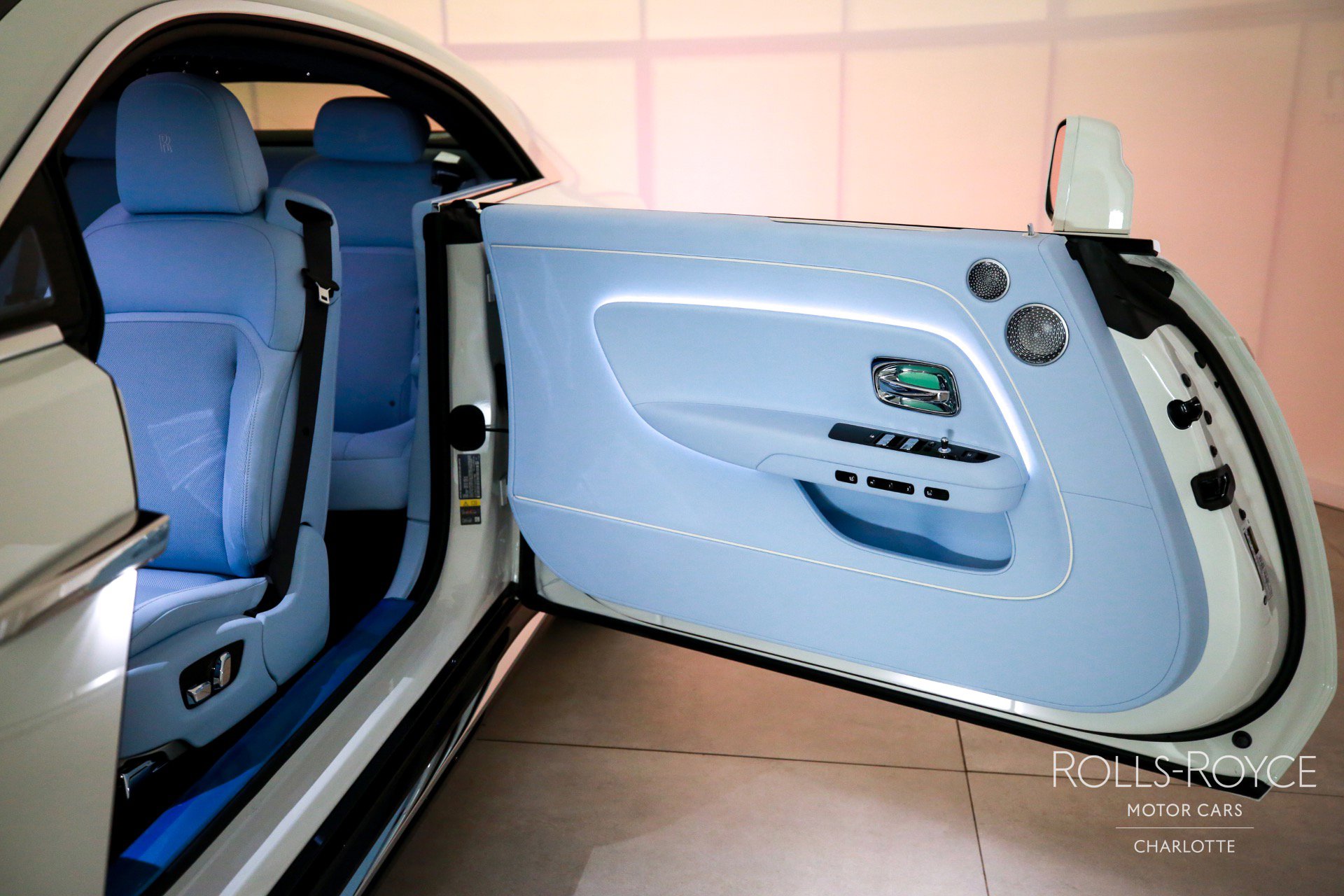 New 2025 Rolls-Royce Spectre w/ Spectre Enhancement Package AWD/4WD image 29