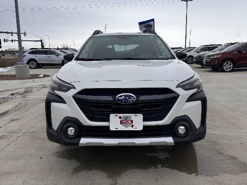 Used 2023 Subaru Outback Limited AWD/4WD image 3