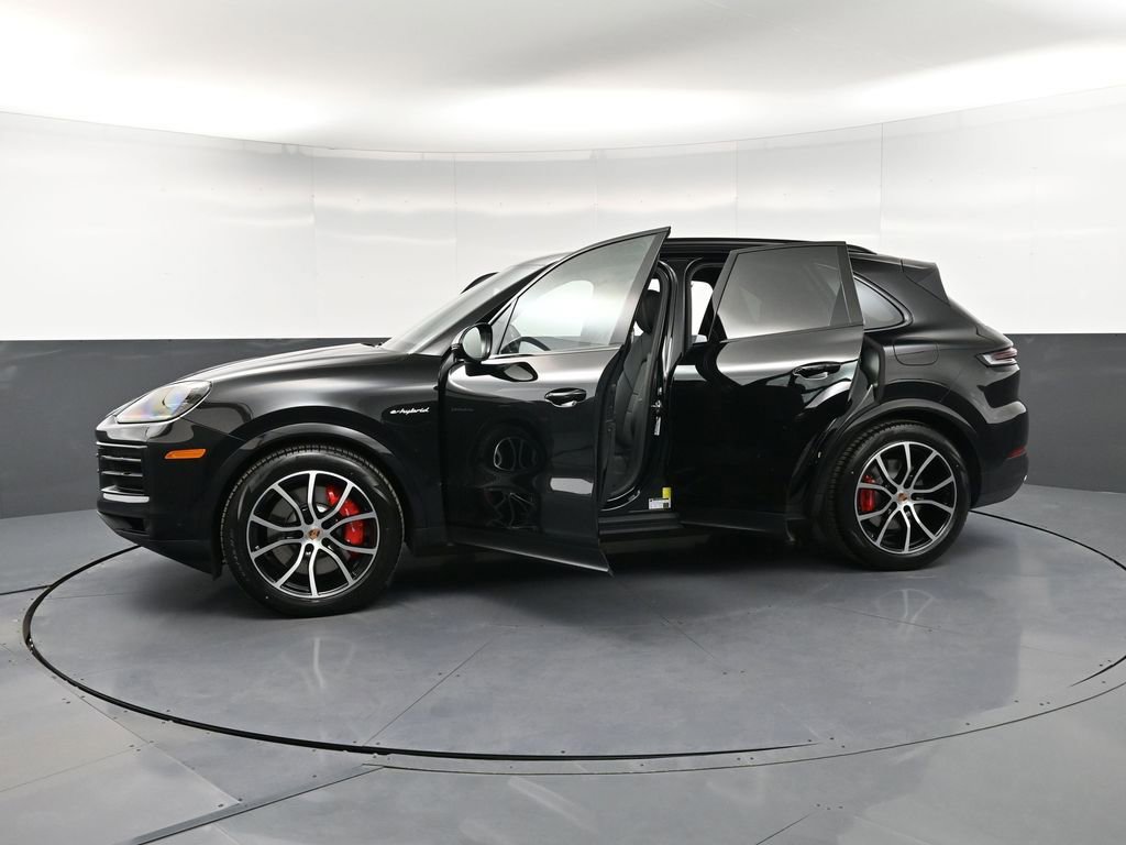 New 2026 Porsche Cayenne S image 37